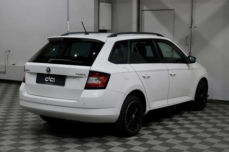 Škoda Fabia 3 Combi 81 kW Monte Carlo - fotka 6 z 31