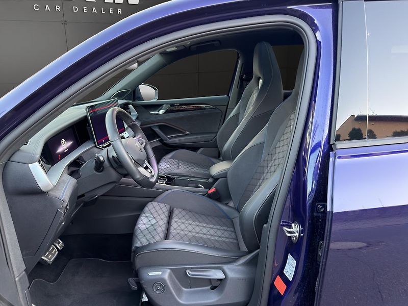 Volkswagen Tayron (2025) R-LINE Harman Kardon PANORAMA - fotka 9 z 27