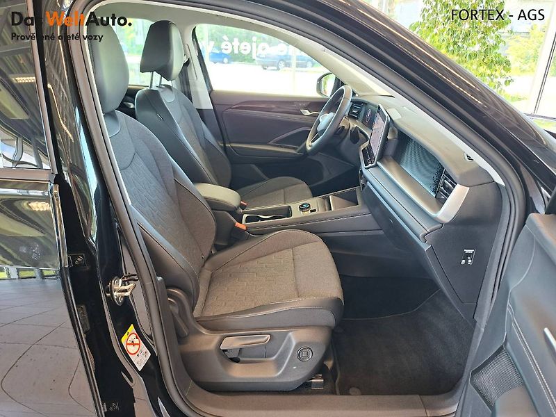 Volkswagen Tayron (2026) 1.5 TSI,110kW,DSG,TAŽNÉ,MATRIX - fotka 15 z 32