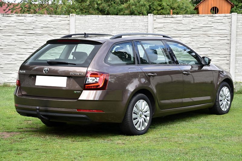Škoda Octavia 1.5 TSi G-TEC,NAVI,TEMP,TAŽNÉ - fotka 3 z 45