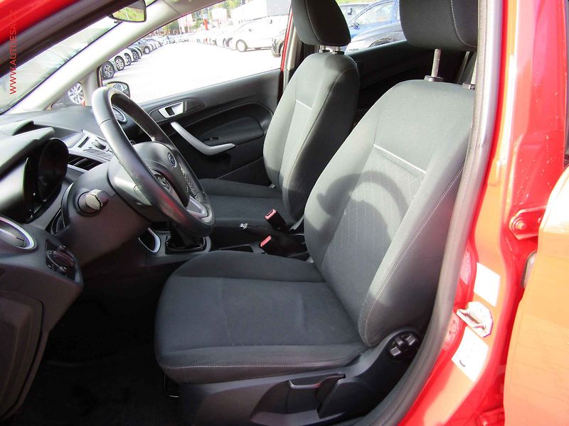 Ford Fiesta (2011) 1.4i, 1.maj,ČR, AC, park. - fotka 9 z 16