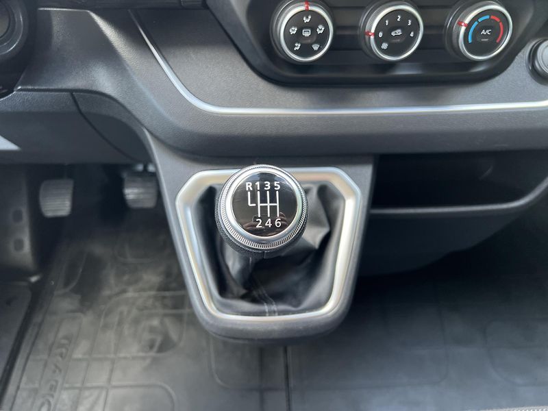 Renault Trafic 2.0DCi 81kw 6MÍST L2 ČR odpDPH - fotka 19 z 36