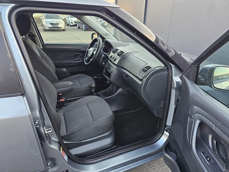 Škoda Fabia 1.2 TSI 63kW AMBITION,TEMPOMAT - fotka 25 z 37