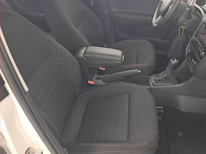 Škoda Rapid (2019) Style 1.0 TSI, Automat - fotka 9 z 20
