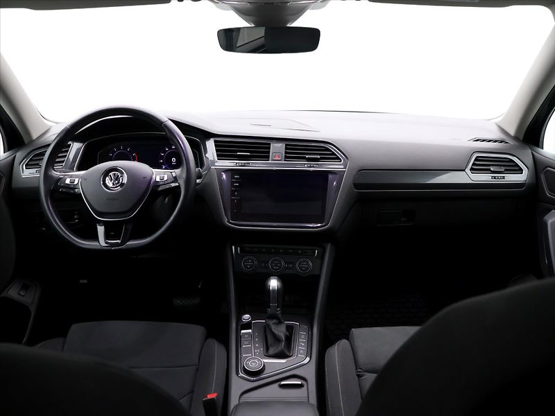 Volkswagen Tiguan 2,0 TSI 162kW DSG 4MOT Highlin - fotka 40 z 48