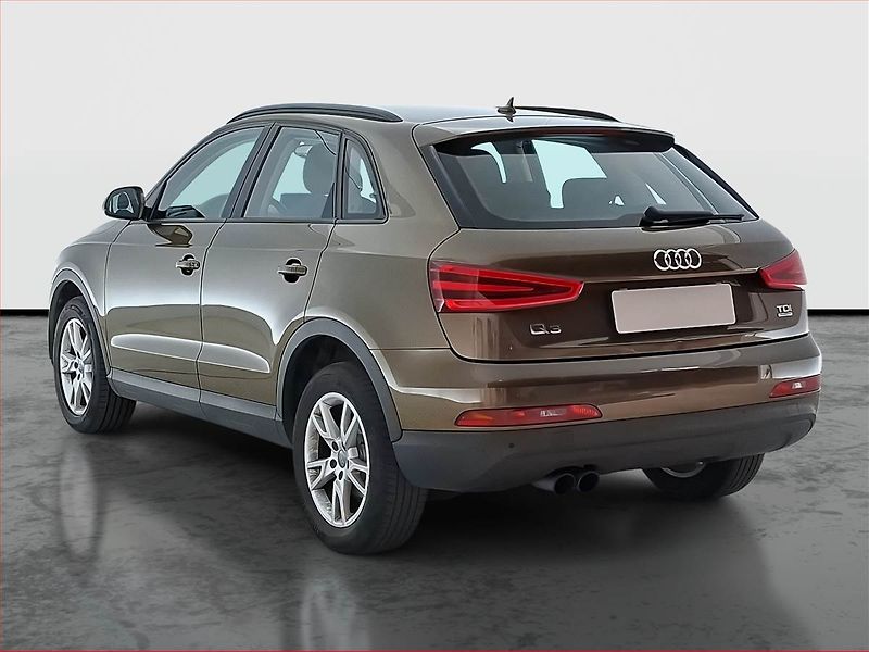 Audi Q3 (2013) 2.0 TDI, 4X4, Automat, Navi - fotka 4 z 16