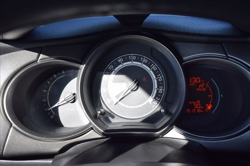 Citroën C3 1,2 66kw DIG.KLIMA BEZ KOROZE - fotka 22 z 36