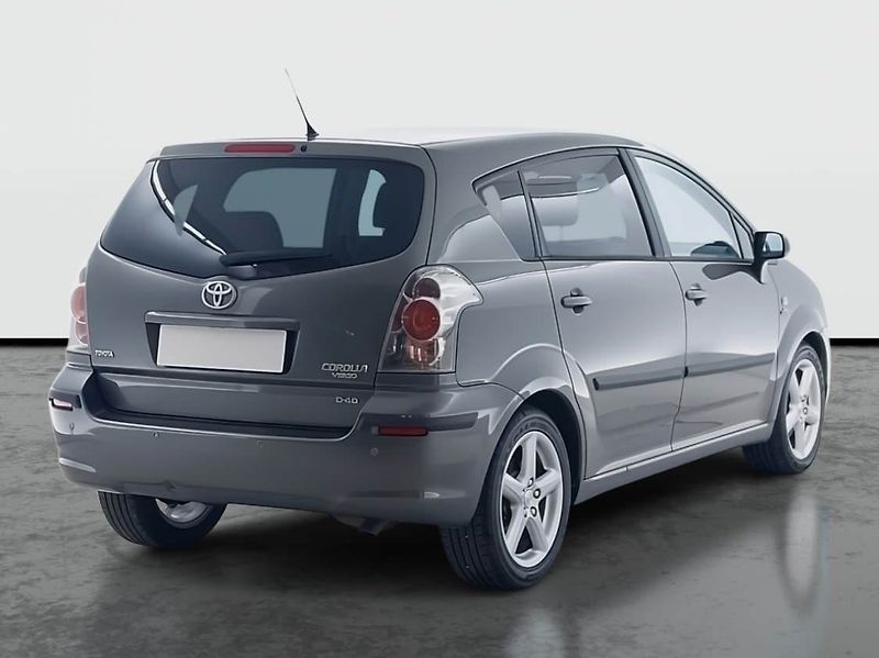 Toyota Corolla Verso (2007) 2.2 D-4D, 7 míst, nová STK - fotka 5 z 19