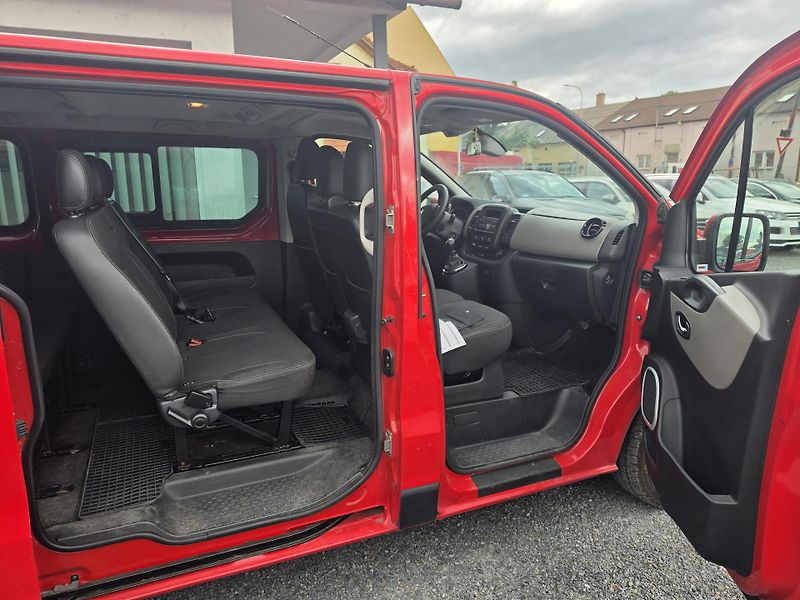 Renault Trafic 1.6 dci 125 Long 9.mist tz - fotka 8 z 19