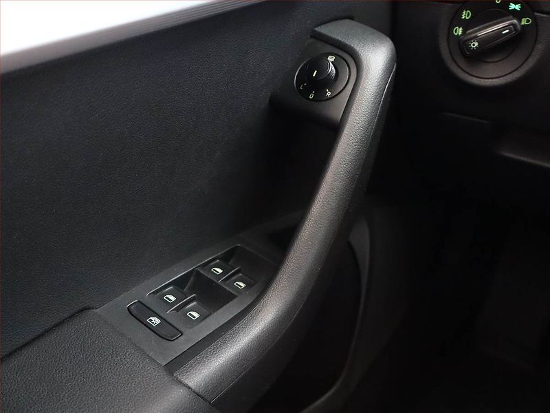 Škoda Octavia (2014) Elegance 1.6 TDI, Serv.kniha - fotka 14 z 14