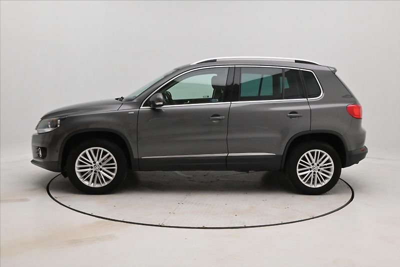 Volkswagen Tiguan 2,0 TDI 103kW 4x4 Manuál Záruk - fotka 8 z 31