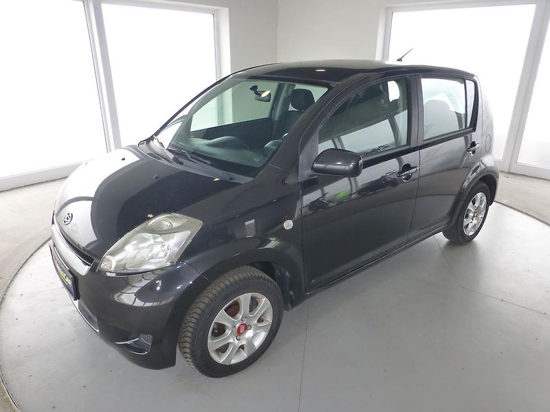 Daihatsu Sirion (2008) 1,0I-51KW*ALU KOLA**KLIMA** - fotografie inzerátu