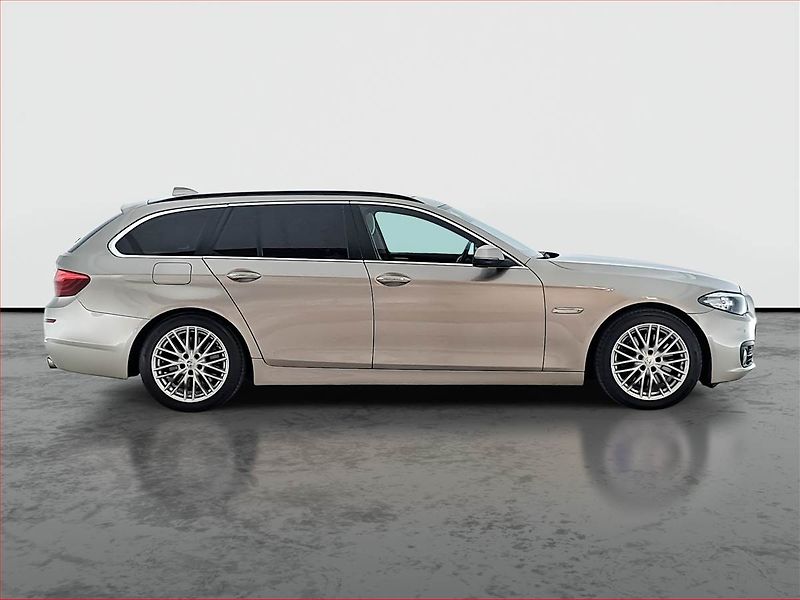 BMW Řada 5 (2015) 535i, Kůže, Navi, Bi-Xenony - fotka 6 z 22