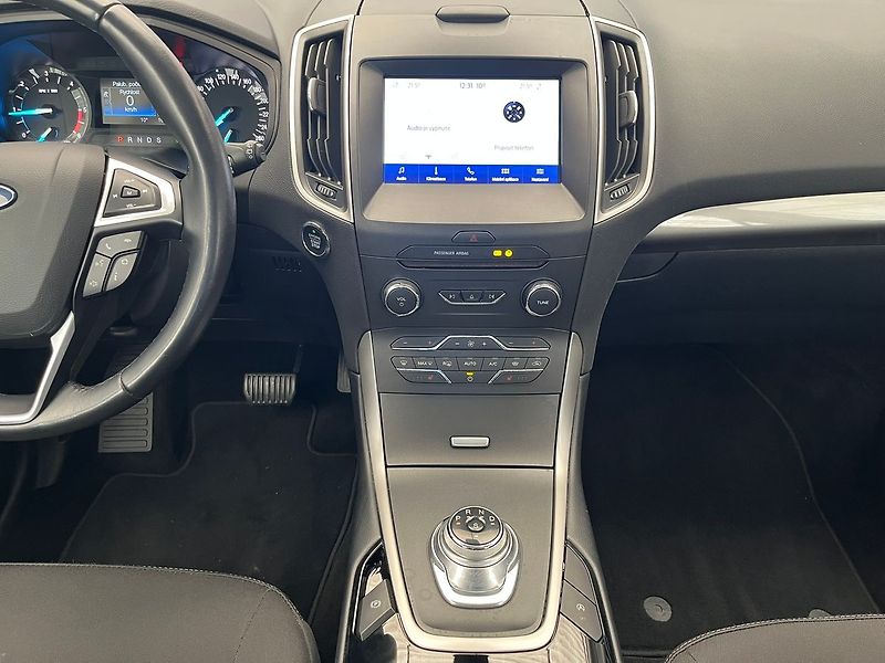 Ford Galaxy 2.0 EcoBlue, 140 kW, Cebia - fotka 14 z 45