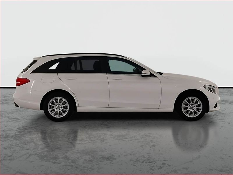 Mercedes-Benz Třídy C (2017) C 180, Automat, Kůže, Navi - fotka 6 z 23