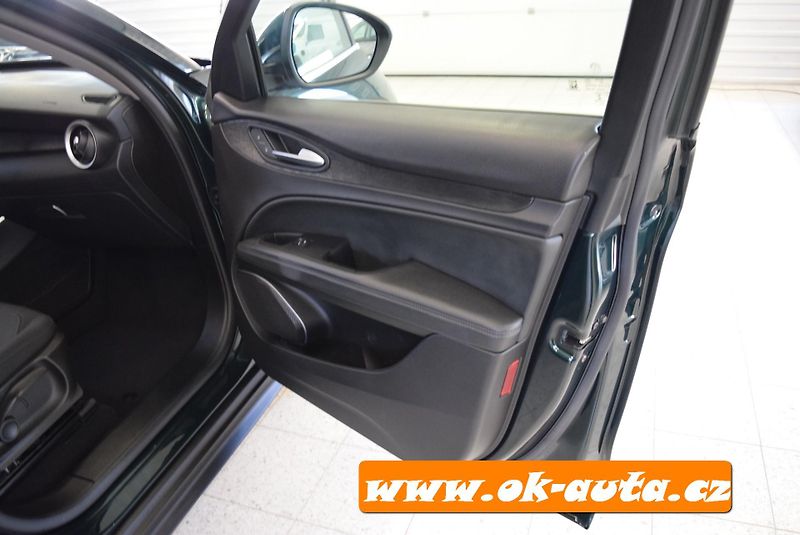 Alfa Romeo Stelvio 2.2 JTD Q4 FACELIFT 2021 - fotka 22 z 56