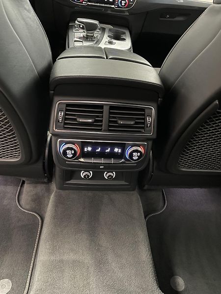Audi Q7 45 TDi ČR 1.MAJ.SERVIS 4x4 DPH - fotka 17 z 30
