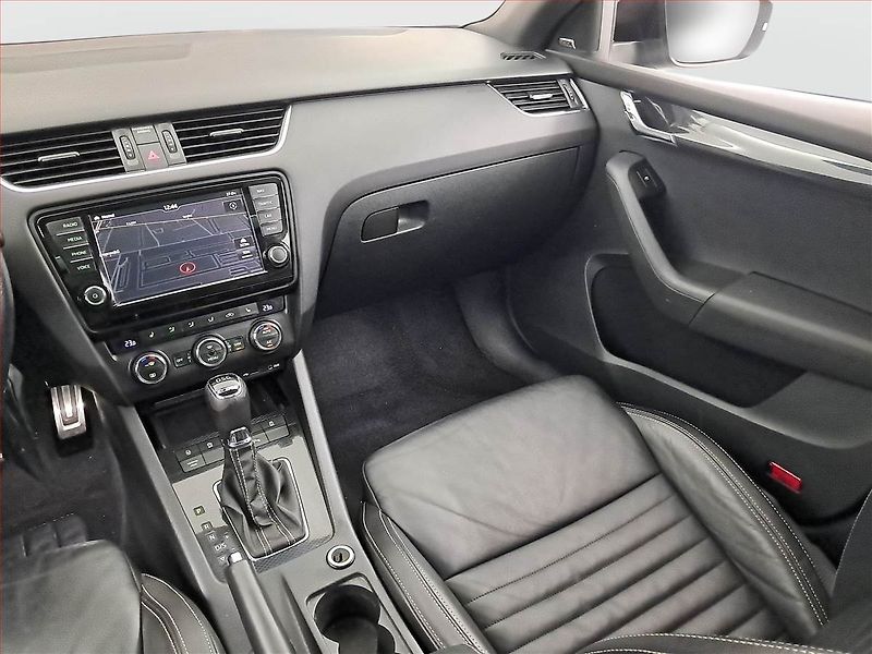 Škoda Octavia (2015) RS 2.0 TDI, Automat, Kůže - fotka 8 z 24