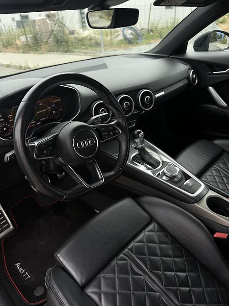 Audi TT (2015) - fotka 14 z 34