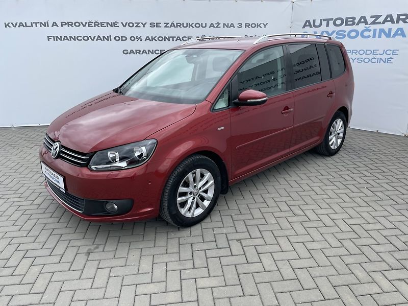 Volkswagen Touran (2014) 2.0TDi 103kW LIFE! Navigace! - fotka 1 z 31