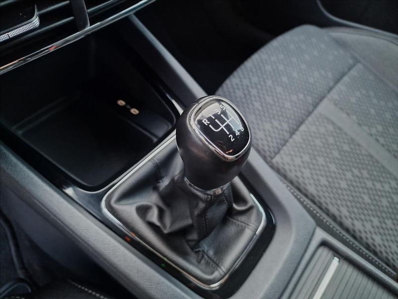 Škoda Octavia 2.0TDI Style, původ ČR,1.Maj. - fotka 36 z 50