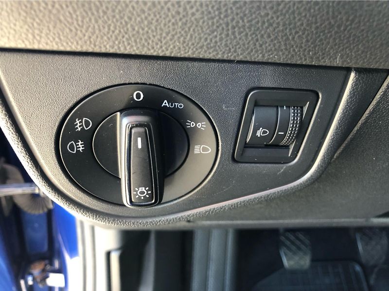 Volkswagen Polo 1,0 MPI - fotka 16 z 27