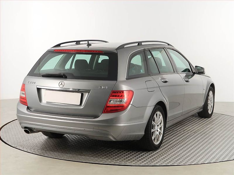 Mercedes-Benz Třídy C (2012) Classic C 220 CDI, Automat - fotka 5 z 18