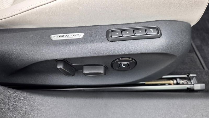 Volkswagen Passat Variant (2024) 2.0 TDI 142kW Eleg DSG záruka  - fotka 19 z 48
