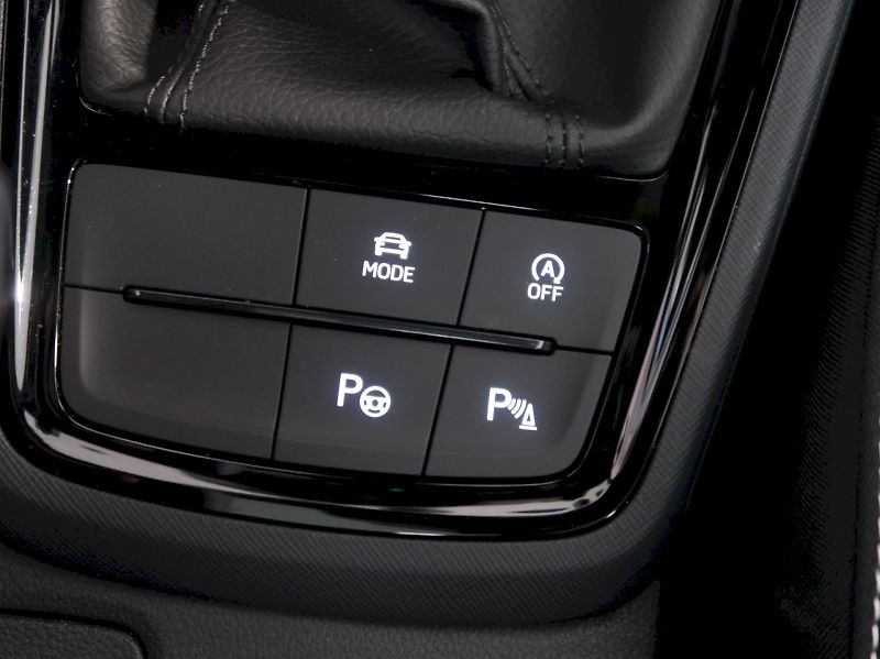 Škoda Kamiq (2025) MONTE CARLO 1.0TSI 85KW PANORA - fotka 33 z 40