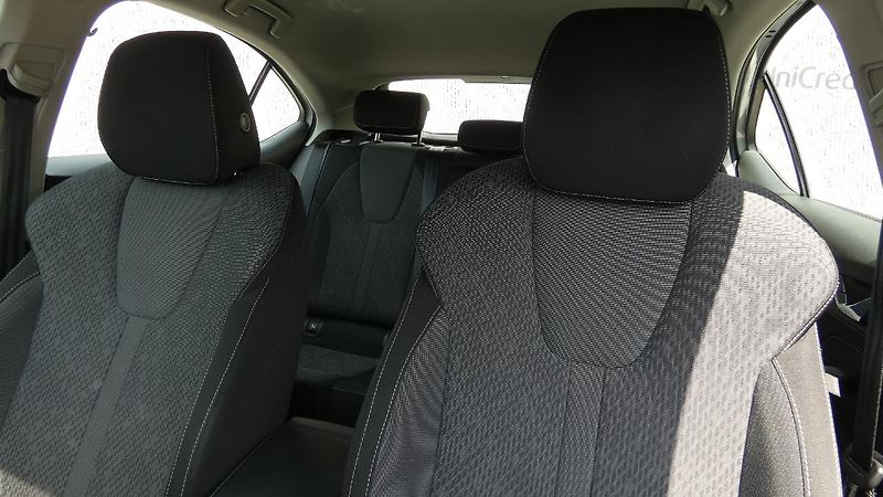 Škoda Octavia 2,0 TDI Style 110 kW - fotka 7 z 22