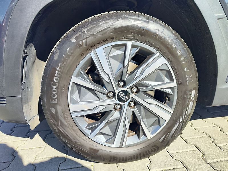 Hyundai Tucson 1.6 T-GDI/110kW Comfort - fotka 29 z 31