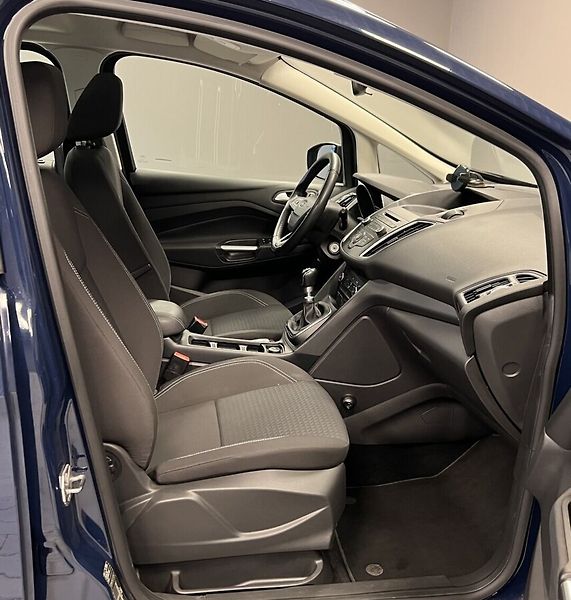 Ford Grand C-MAX 1.5 Ecoboost Trend Plus - fotka 8 z 15