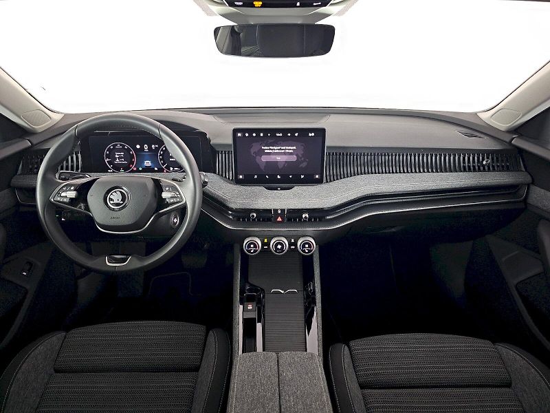 Škoda Superb (2024) 1.5TSi DSG Selection Tažné - fotka 8 z 29