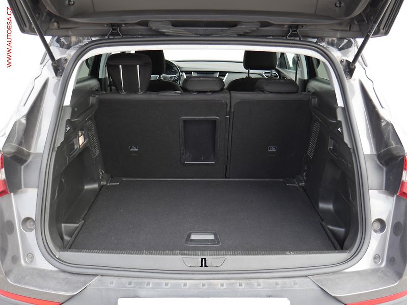 Opel Grandland X (2019) 1.2PT, 1.maj,ČR, navi, autoAC - fotka 7 z 17