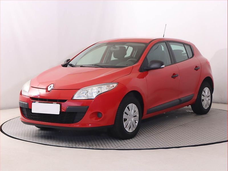 Renault Mégane (2012) 1.6 16V, Tempomat - fotka 2 z 15