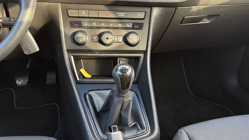 Seat Leon (2020) 1.0 TSI 115 k Reference - fotka 21 z 21