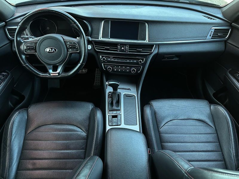 Kia Optima GT 2.0TGDi H-Matic Sportswagon - fotka 45 z 56