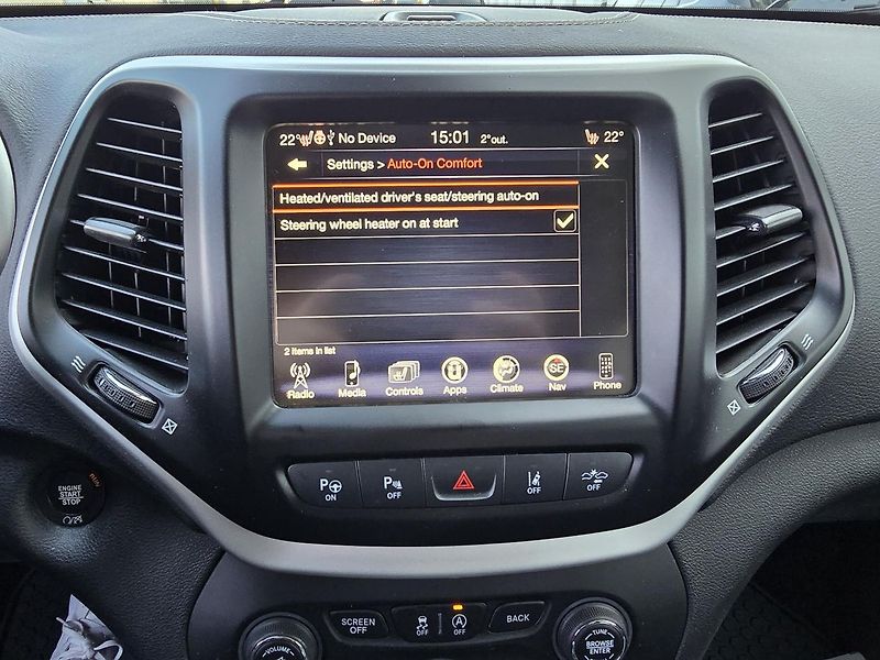 Jeep Cherokee 147kW 4x4 LIMITED KŮŽE NAV - fotka 41 z 49