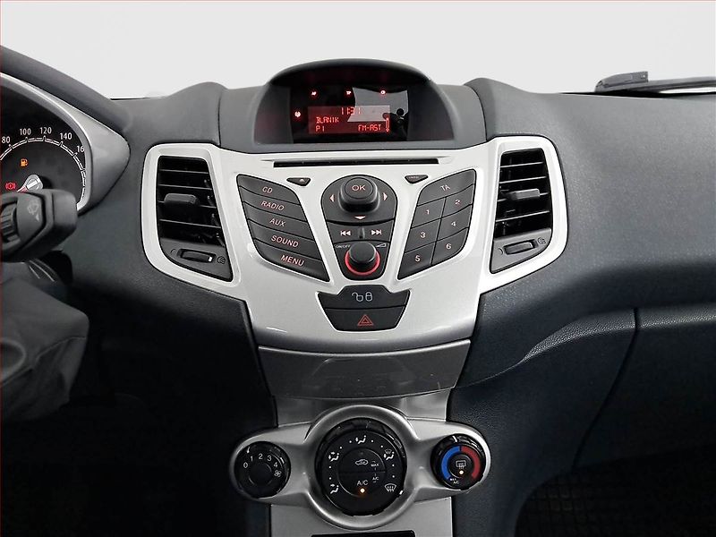 Ford Fiesta (2012) 1.25, Serv.kniha - fotka 12 z 16
