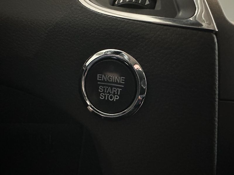 Ford Galaxy Titanium 2.5i HEV 190k aut. - fotka 20 z 30