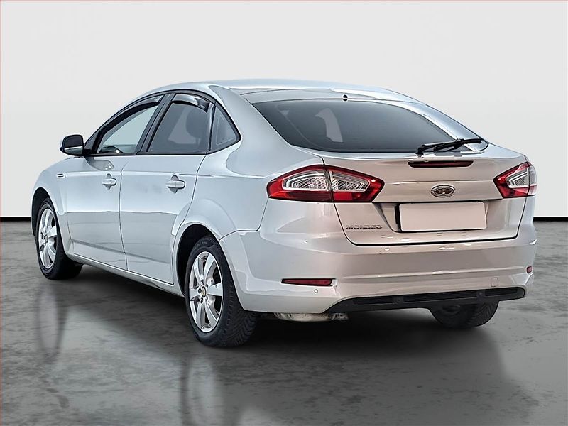 Ford Mondeo (2010) 1.6 i, po STK, v dobrém stavu - fotka 4 z 15