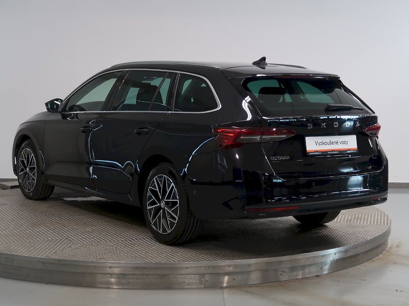 Škoda Octavia (2024) TOP SELECTION 2.0TDI 110KW DSG - fotka 7 z 43