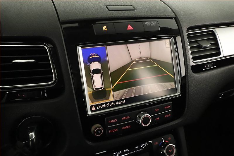 Volkswagen Touareg (2014) R-Line 3.0 TDI, 4X4, Automat - fotka 18 z 22