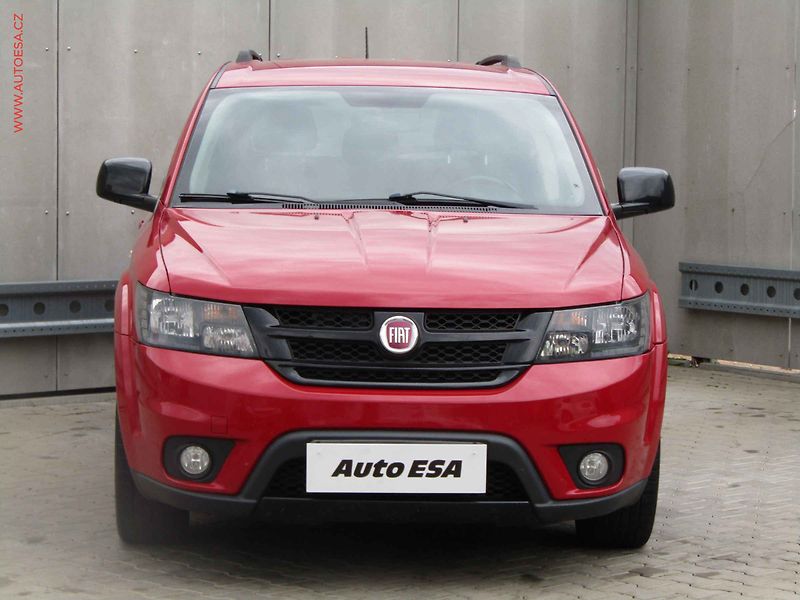 Fiat Freemont (2014) 2.0 Multijet 4x4, 7míst, AT - fotka 2 z 22