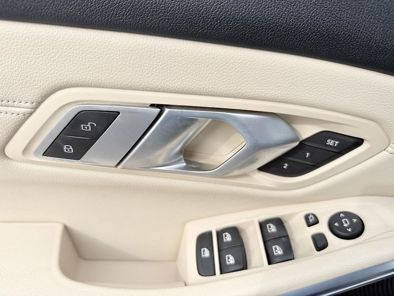 BMW Řada 3 320D  - fotka 29 z 43