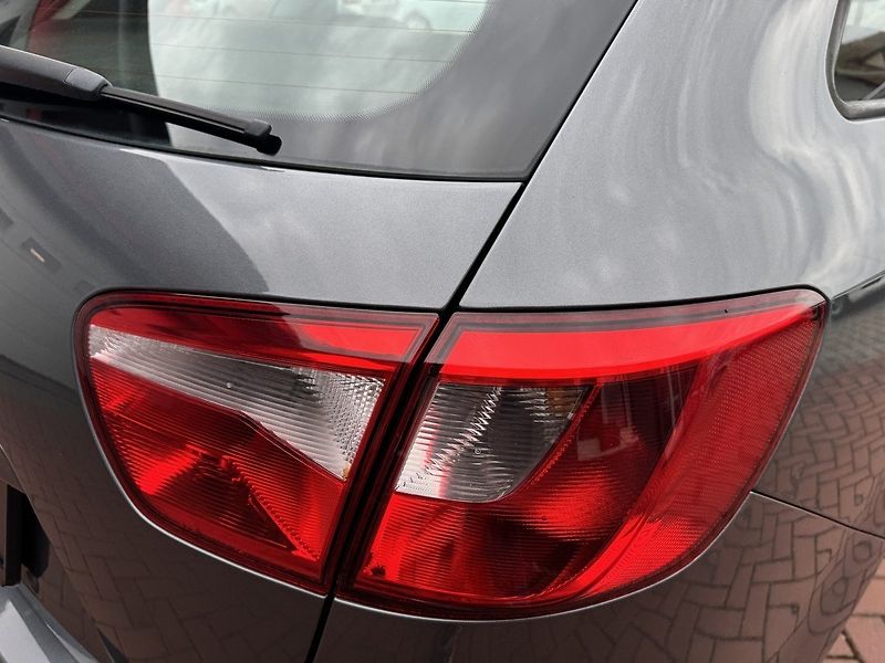 Seat Ibiza (2014) 1.4i 16V Navi Digi Klima - fotka 43 z 50
