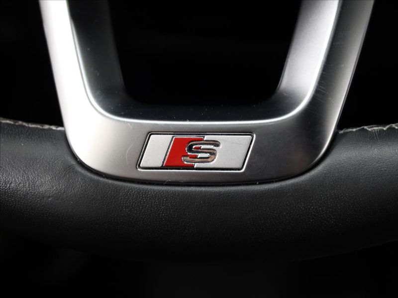 Audi Q7 3,0 50TDi S-Line 7-míst B&O ČR - fotka 30 z 31