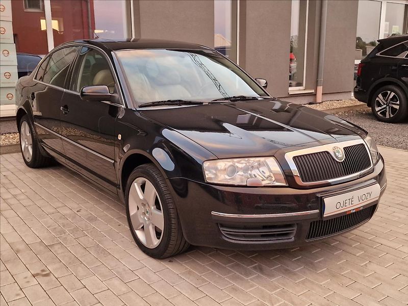 Škoda Superb 2.5 TDI  V6 120kW Elegance,ČR - fotka 3 z 46