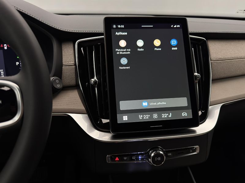 Volvo XC90 (2026) T8 AWD Plug-in DARK PLUS 7m - fotka 8 z 28