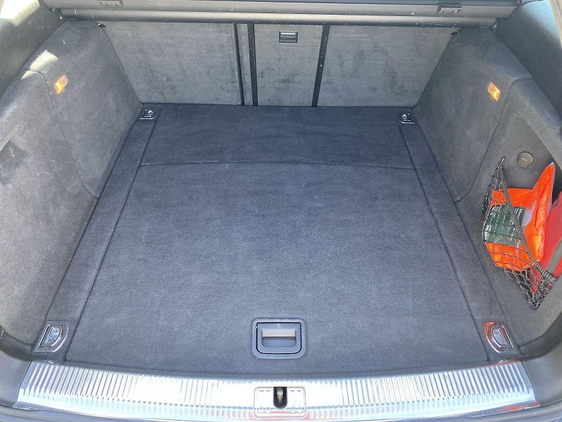 Audi A4 (2008) Avant 2.0 TDI - fotka 22 z 28
